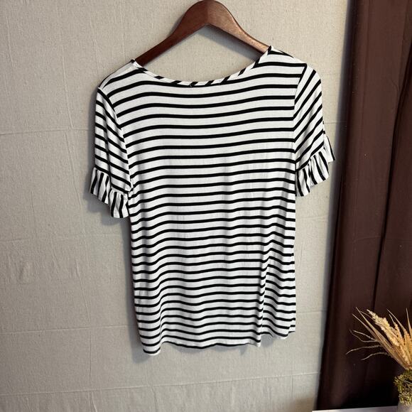 Green Envelope Top Size M Black White Striped Short Ruffle Sleeve Casual Tee - Picture 6 of 9